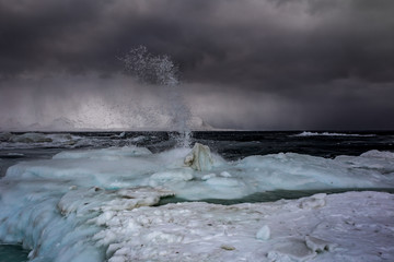 Arktyczny sztorm na południowym Spitsbergenie © blackspeed