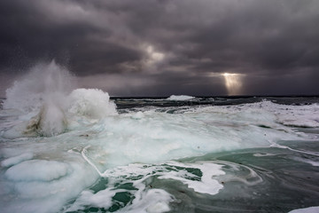 Arktyczny sztorm na południowym Spitsbergenie © blackspeed