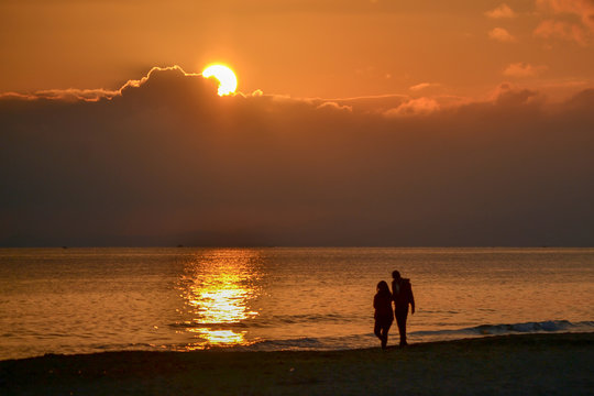 Paseo bajo un sol debil