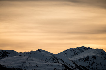 Obraz premium sunset in mountains