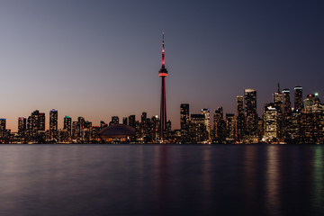 Obraz premium Pose longue sur les rives de Toronto