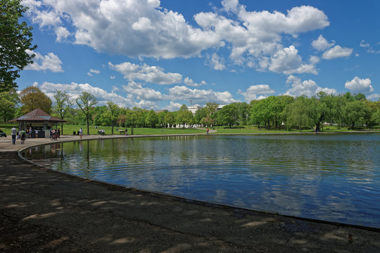 View at the East side of the Constitution Gardens
