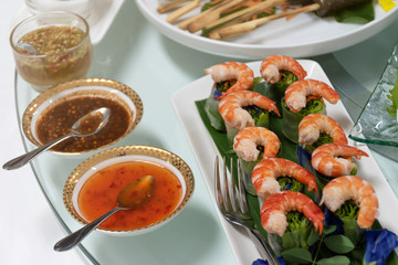 Shrimp roll salad with Thai food dipping sauce