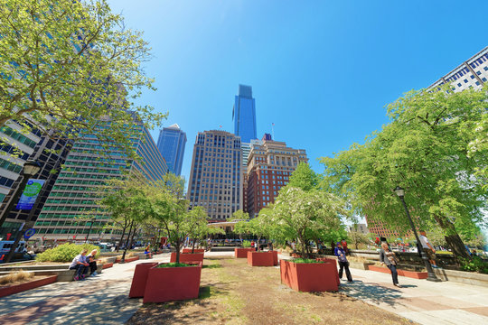 Love Park With Tourists In Philadelphia