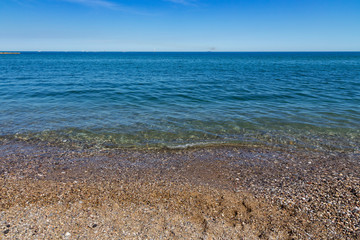 Obraz premium View of the Mediterranean coast on a sunny day.