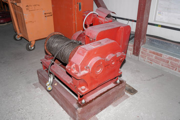  industrial outdoor red winch