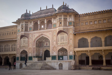 Obraz premium palace temple in the fort jaipur