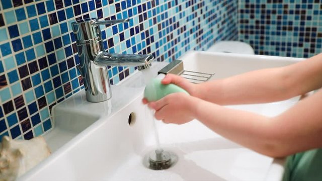 Child washing hands protective measures against coronavirus epidemy_1446