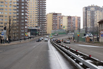 Obraz premium Moscow. Russia. Spring 2019. Evening New Moscow. The road through the Kommunarka. Alexandra Monakhova Street.