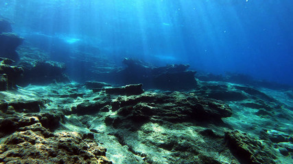 Fototapeta premium Sun light beams, Beautiful Scenery in the Blue Sea
