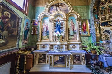 Fototapeta na wymiar Inside of Orthodox church of Blessed Virgin Assumption in Chortkiv, Ukraine
