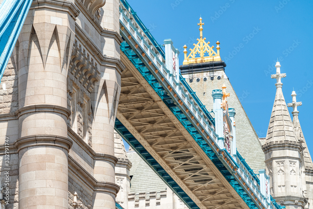 Wall mural majesty of tower bridge in london, uk