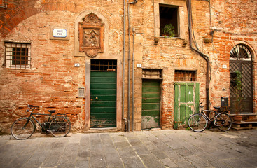 Fototapeta na wymiar View of courtyard and apartment doors