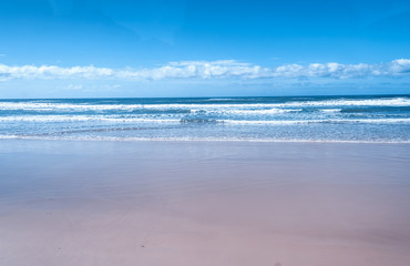 Fototapeta na wymiar Beautiful beach of Fraser Island, Australia