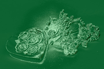 Corazon con rosas verdes