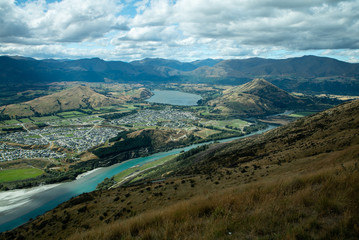 Fototapeta na wymiar Views over mountains and rivers near Queenstown New Zealand