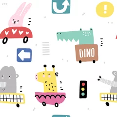 Foto op Plexiglas Dieren onderweg Kinderachtig patroon met schattige dieren in auto& 39 s. Geweldige achtergrond voor stoffen en textiel, kinderdagverblijfbehang. Vectorillustratie.