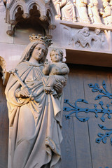 statue of virgin mary and jesus