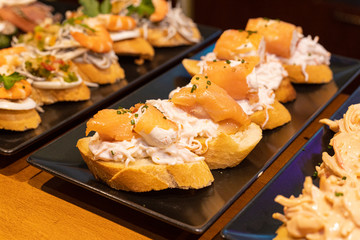 Snacks food to begin the party