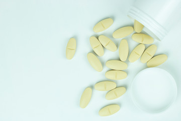 vitamin-c medicine pill 1000mg high antioxidant protect covid-19 flu contagious disease health care