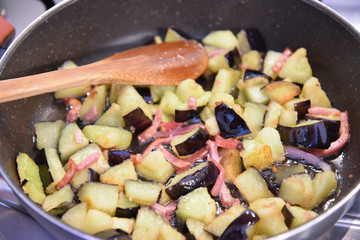 Cooking Eggplants in the Cooking Pan