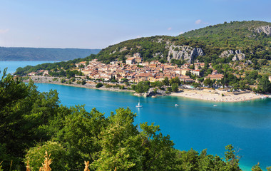Fototapeta na wymiar Beautiful view of St.Croix lake in Verdon, Provence, France