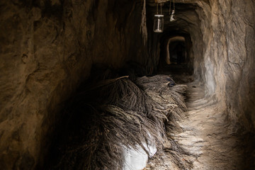 cama dentro de cueva