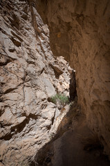 dangerous step next to a rocky cliff in cannon duck