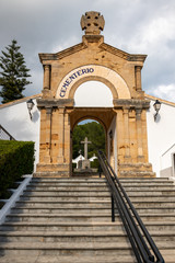 Eingang Friedhof in Spanien