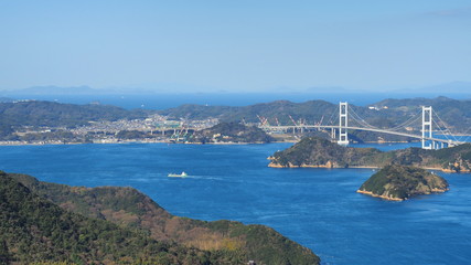 Fototapeta na wymiar 亀老山からの来島海峡大橋３