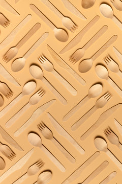 Wooden cutlery