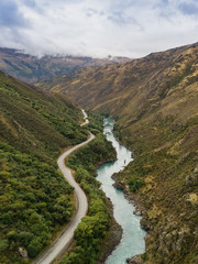 Fluss und Straße mit der Drohne fotografiert - Kawarau River