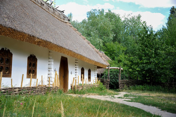 Fototapeta na wymiar Ukrainian hut. Elements of decoration of a country house. Ukrainian traditions