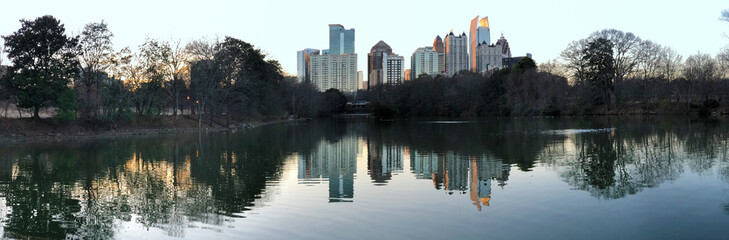 Fototapeta premium Panorama of the Atlanta, Georgia skyline with reflections