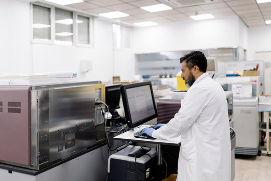 Doctor using computer at the hospital