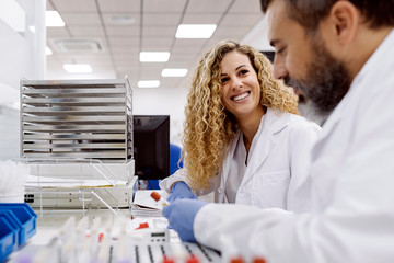 Medical staff chatting in a laboratory