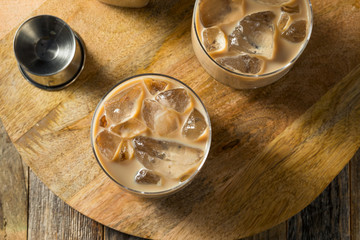 Sweet Boozy Irish Cream Mudslide Cocktail