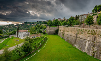 Fototapeta na wymiar city of Bergamo