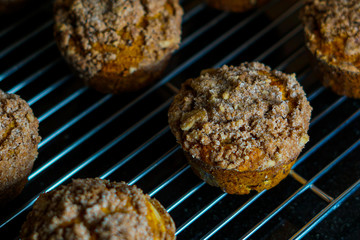 Banana muffins with crumb topping