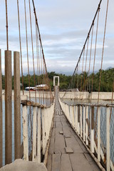 Die Hängebrücke in Baler überspannt den Tibab-Sabang Fluss, Aurora, Philippinen