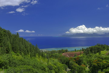 Naklejka na ściany i meble panorama sur Moorea depuis Tahiti