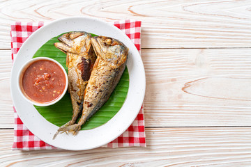 Fried mackerel fish with spicy shrimp paste sauce