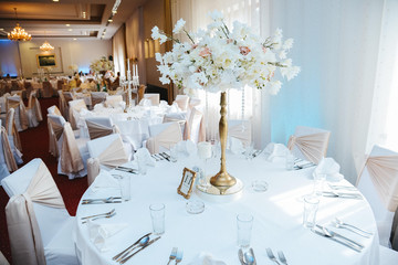  Decorated tables for a special day