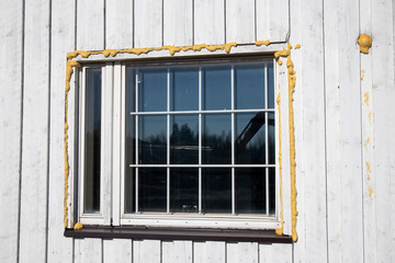 window insulation with polyurethane foam
