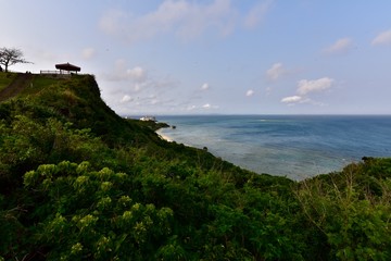 Fototapeta na wymiar 日本の沖縄の美しい海岸
