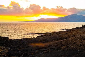 Obraz premium amanecer en lanzarote