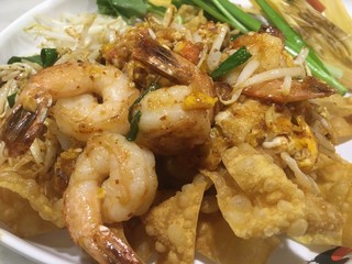 Pad Thai, fresh shrimp, famous Thai food, delicious and popular among Thais and foreigners