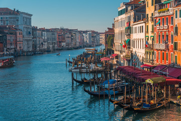 Fototapeta na wymiar VENICE, VENETO / ITALY - DECEMBER 26 2019: Venice canals before COVID-19 pandemic