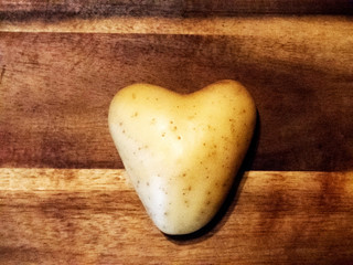  Pomme de terre en forme de cœur
