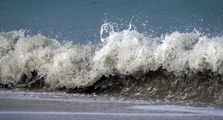Waves on the seashore